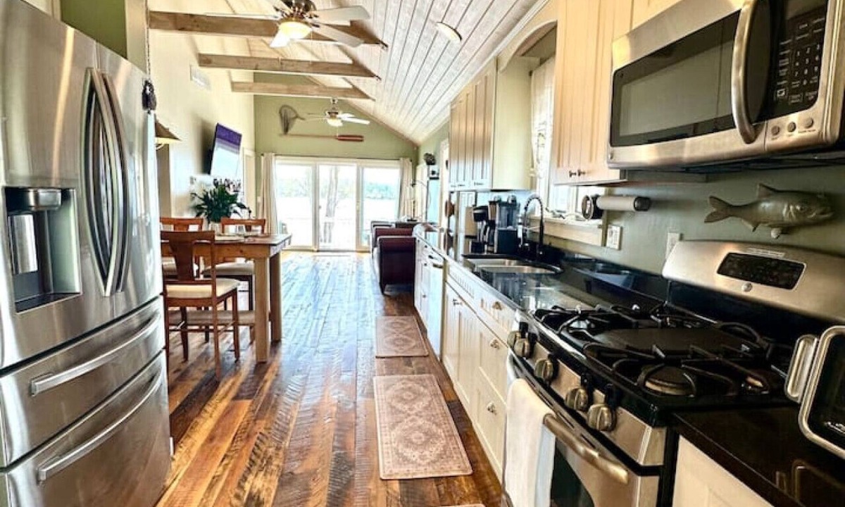 Livonia House | Lakeview Lodge on Conesus Lake