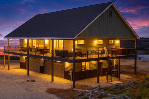 Helper House | Lakeview Lodge