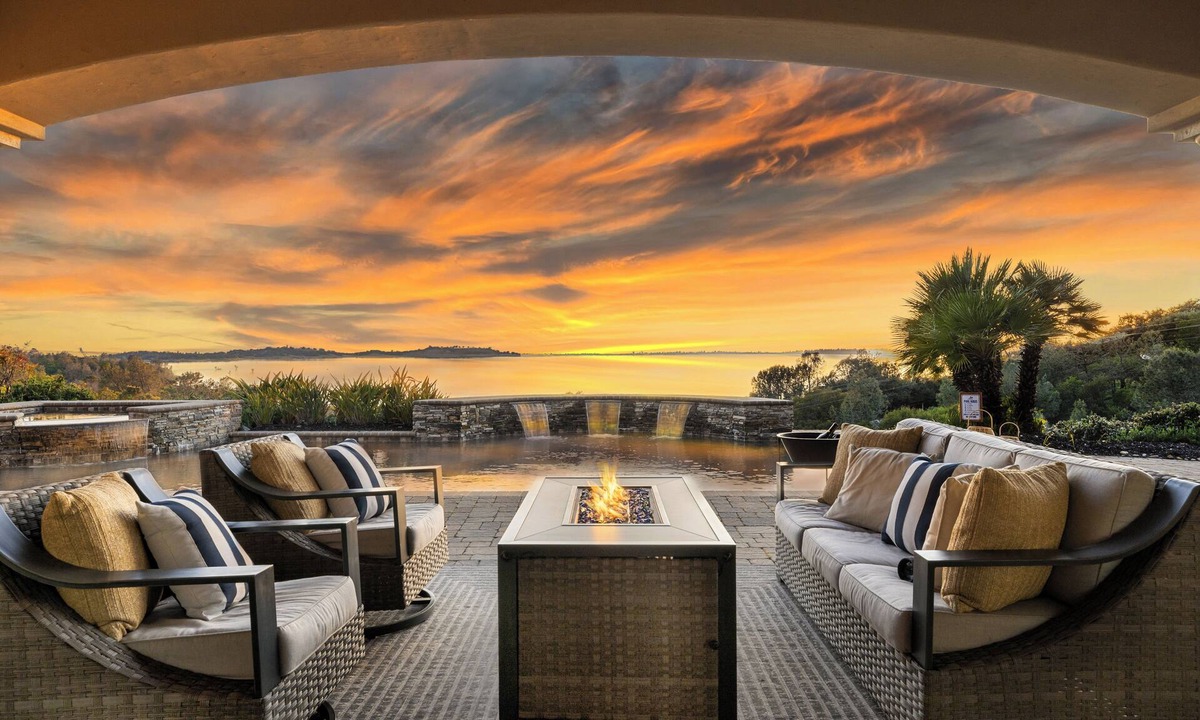El Dorado Hills Villa | Lakeview Luxury: Pool—Spa—Fire Pit + 7BR Villa