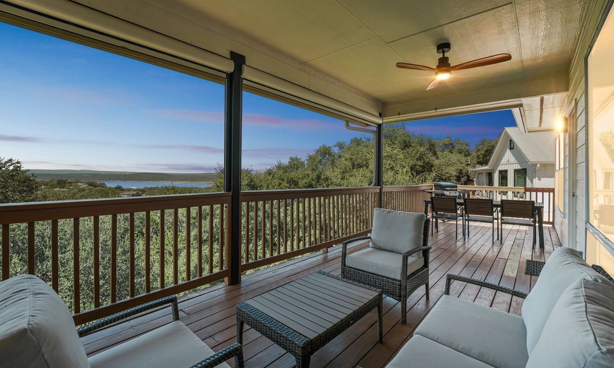 Highland Lake Estates House | Lakeview Luxury with Panoramic views/game room
