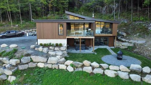 Sainte-Adele Ski Chalet | Lakeview Mid Century Luxury Cottage
