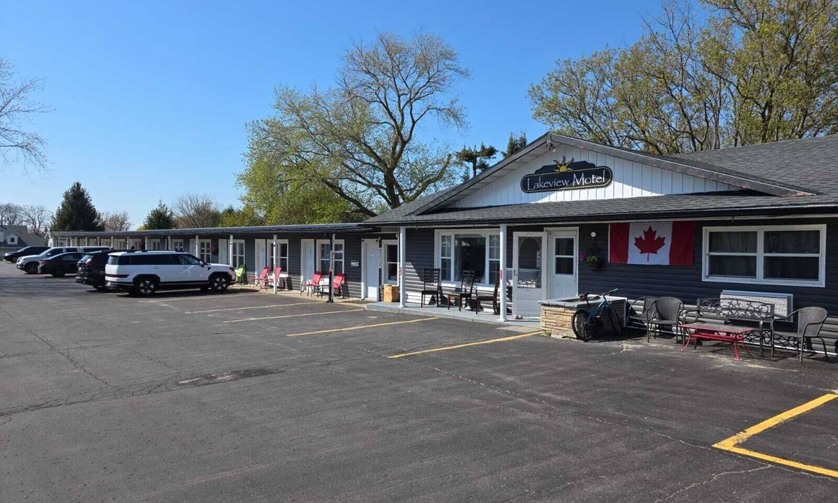 Kincardine Hotel | Lakeview Motel
