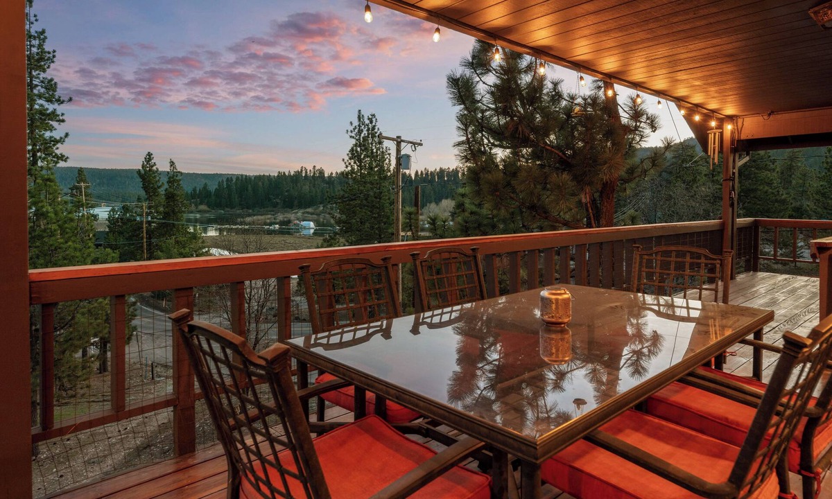 Fawnskin House | Lakeview Mountain Retreat w/Balcony, Gas Fire Pit, Pool table, Walk to Lake