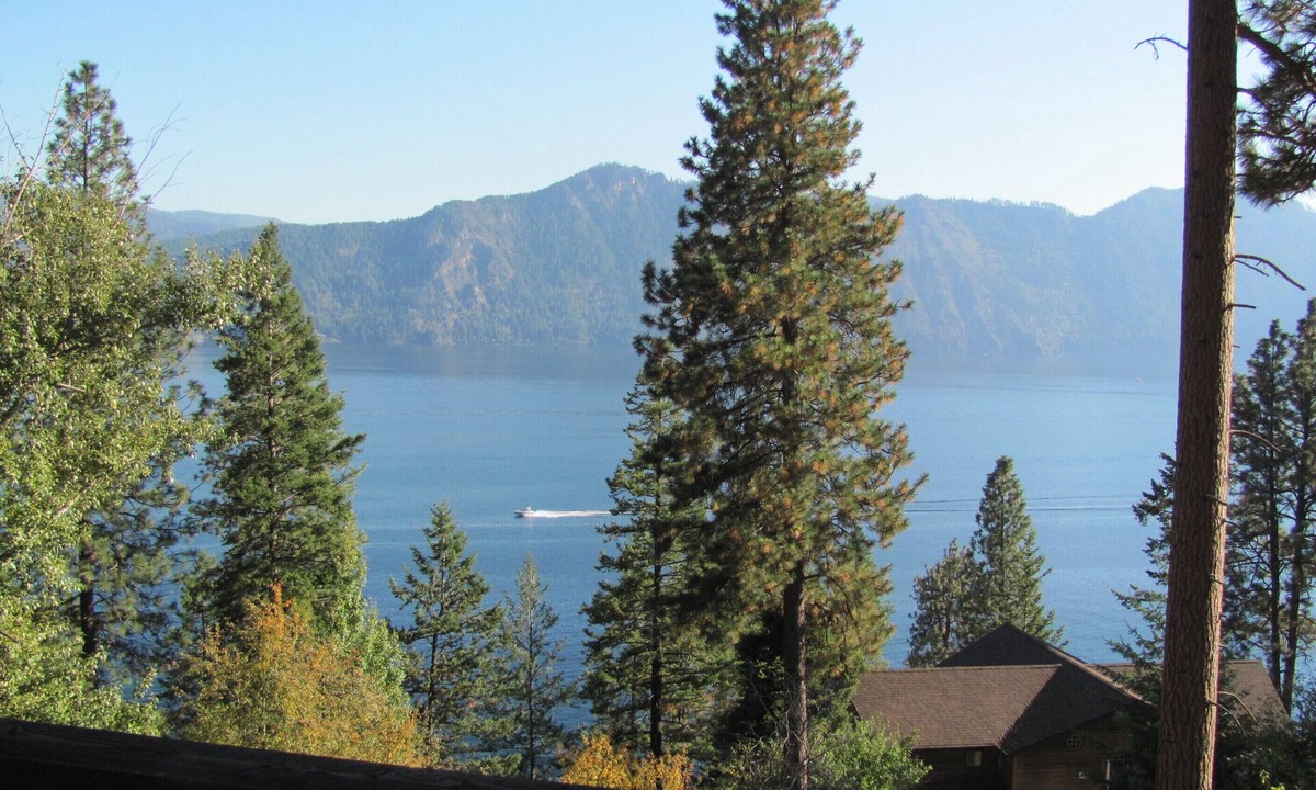 Bayview House | Lakeview Mountaintop