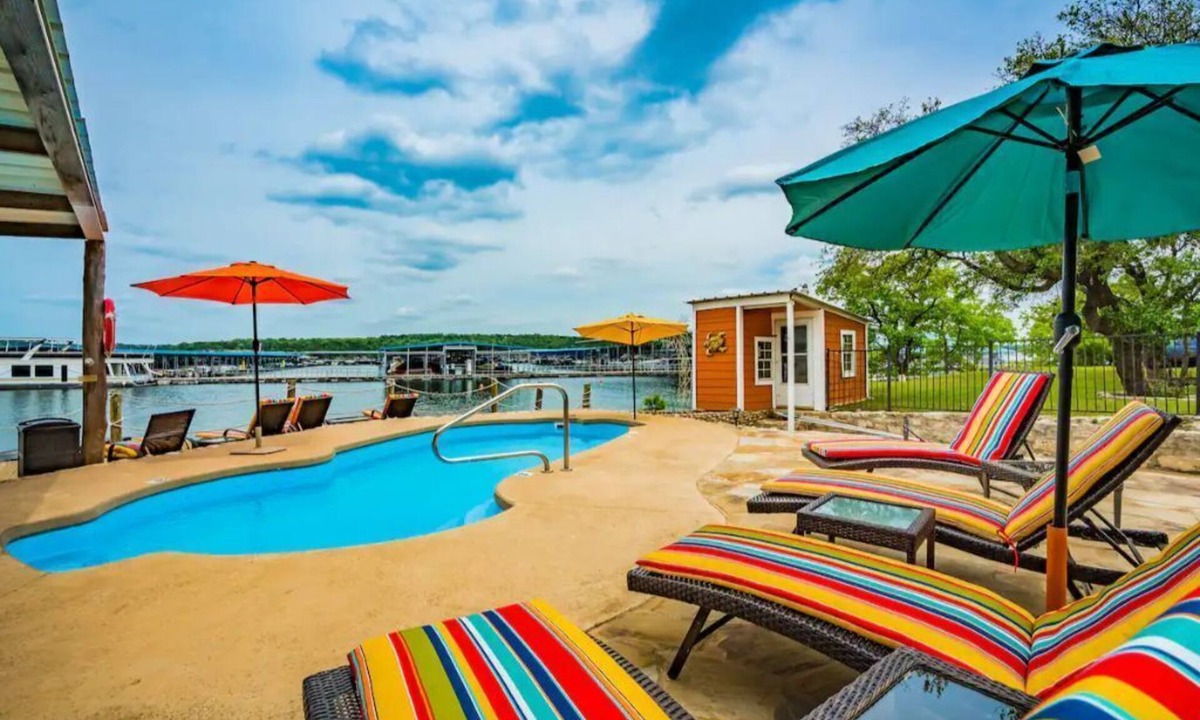 Brooks Hollow House | Lakeway oasis