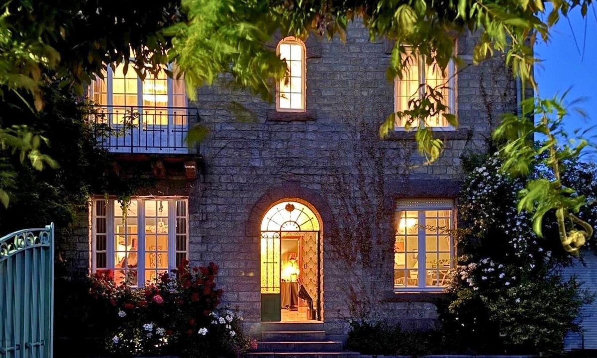 Quimper House | Lala Saul