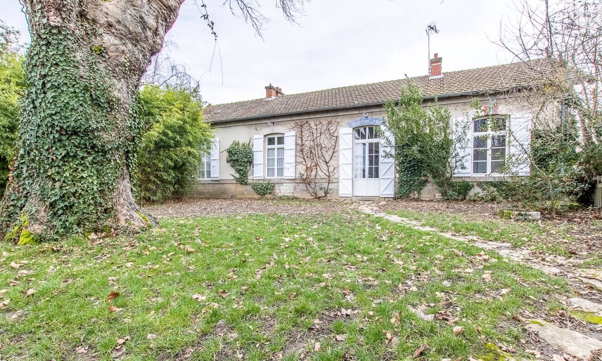 Saint-Gengoux-le-National House | Lamps - SAINT GENGOUX LE NATIONAL