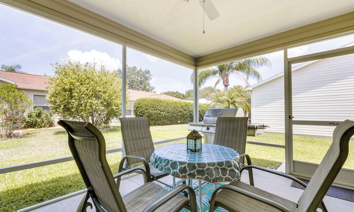 Lynnhaven House | Lanai & Golf Cart: The Villages Vacation Rental!