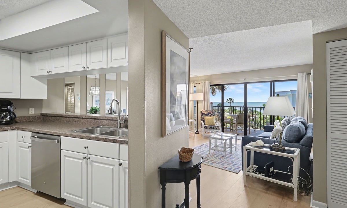 Sunset Beach Condo | Land's End 401 building 1 Top Floor with Gulf Views|Across from Pool!