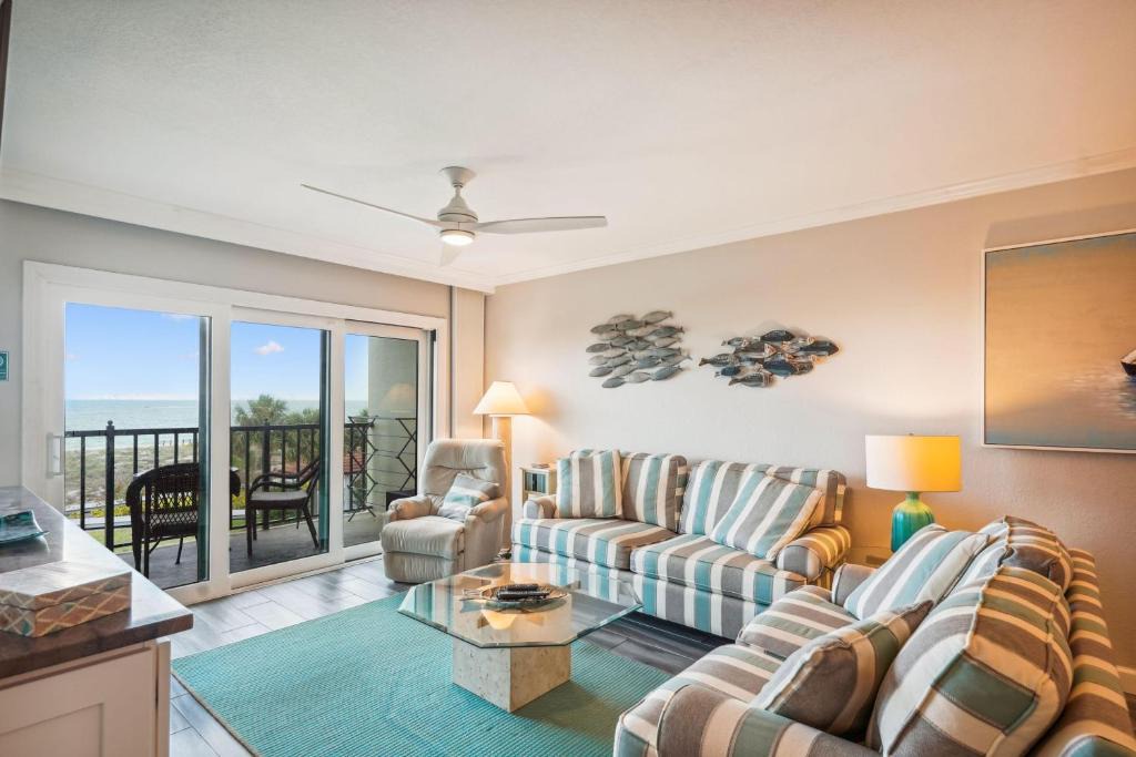 Sunset Beach House | Land's End 9-304 Beach Front - Premier