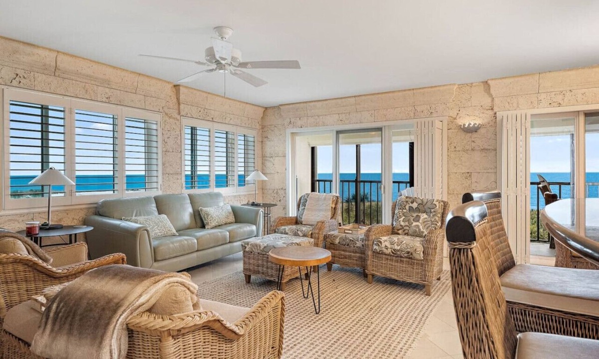 Sunset Beach Condo | Land`s End Beachfront Elegance: Top Floor Corner