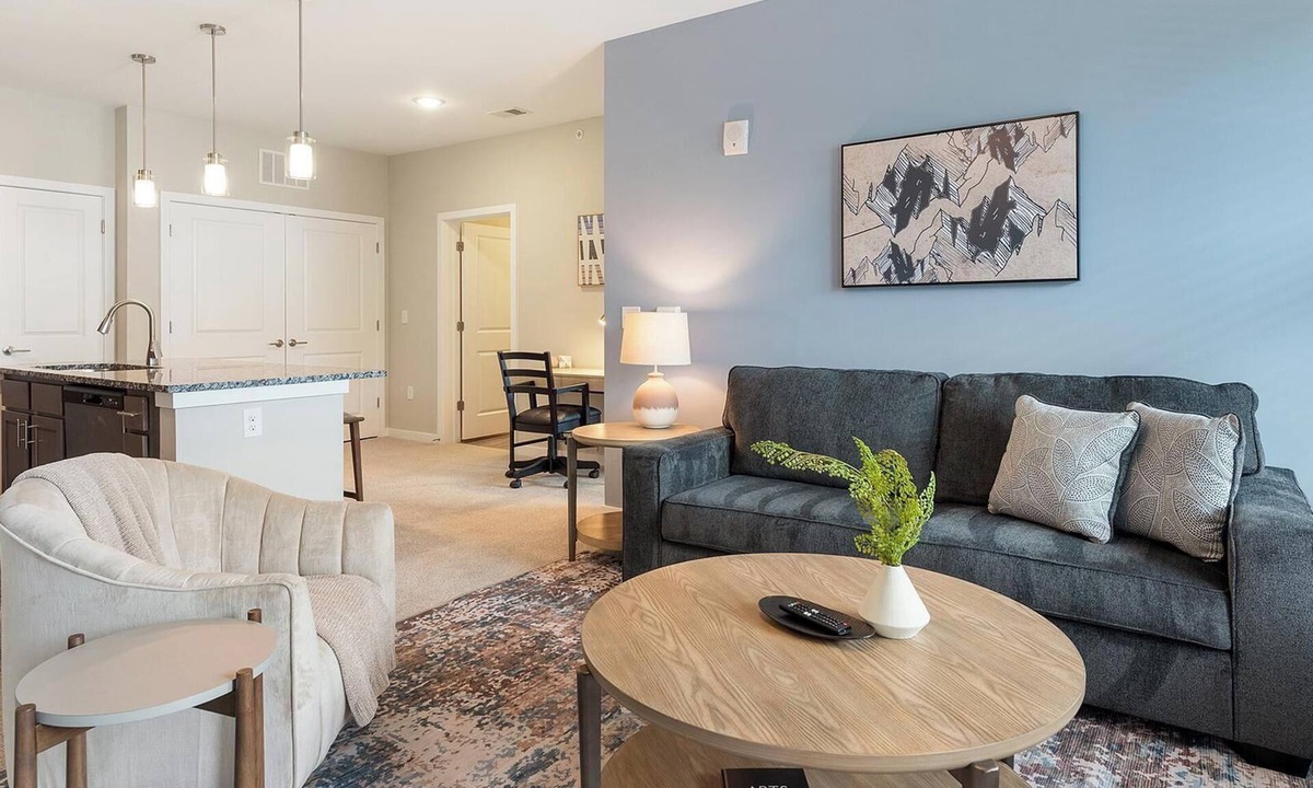 Huntersville Apartment | Landing | Amazing 1BD, Clubhouse, Gym