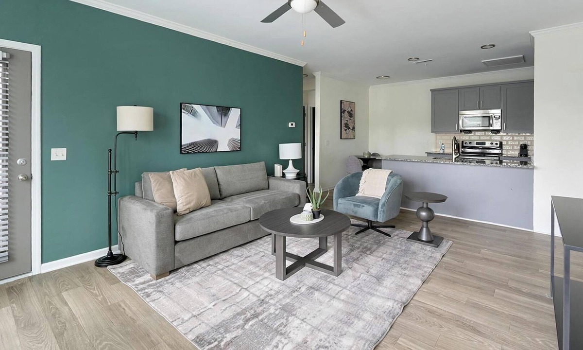 Green Hills Apartment | Landing | Amazing 1BD, Courtyard, Pool