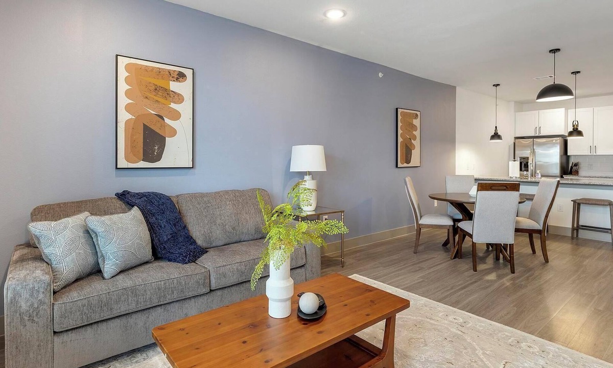 Weston Apartment | Landing | Amazing 1BD, Clubhouse, Gym