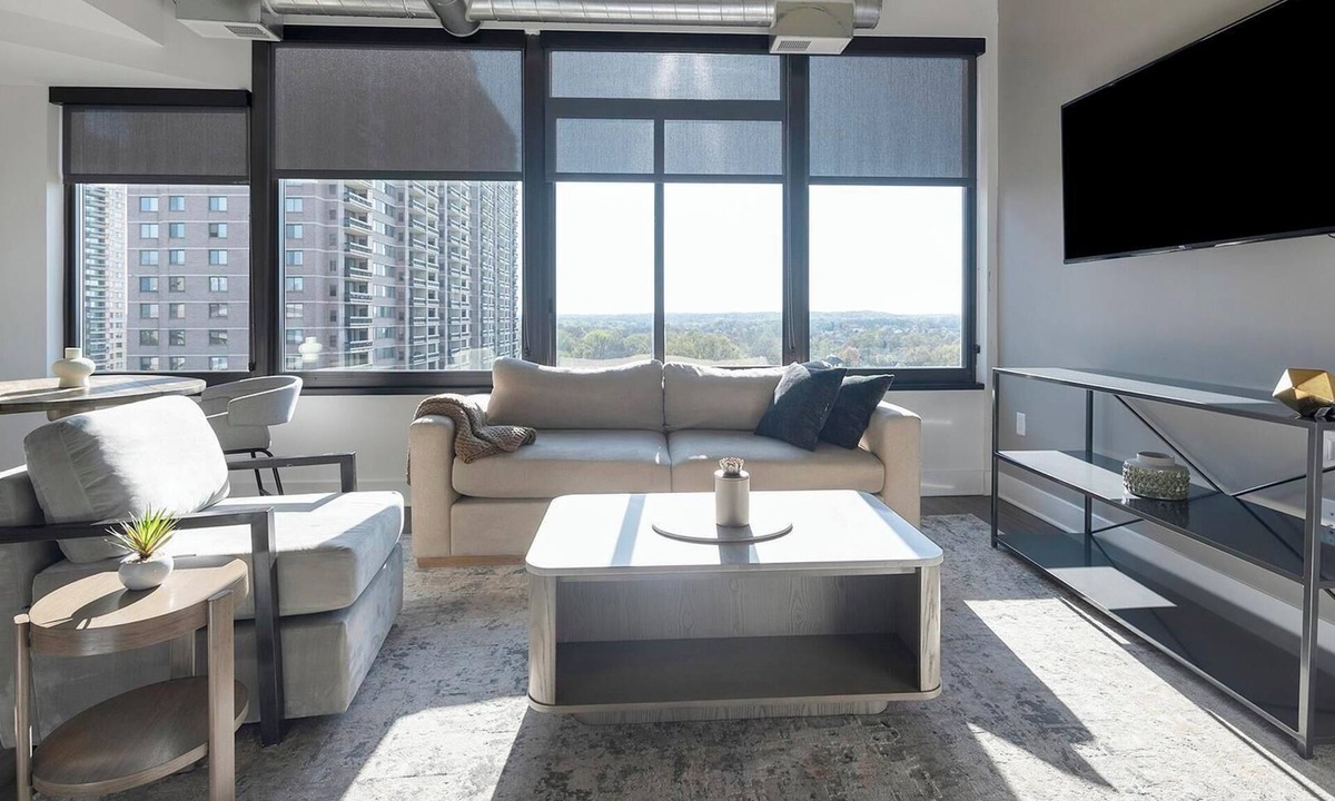 Baileys Crossroads Apartment | Landing | Amazing 1BD, Gym, Game Room