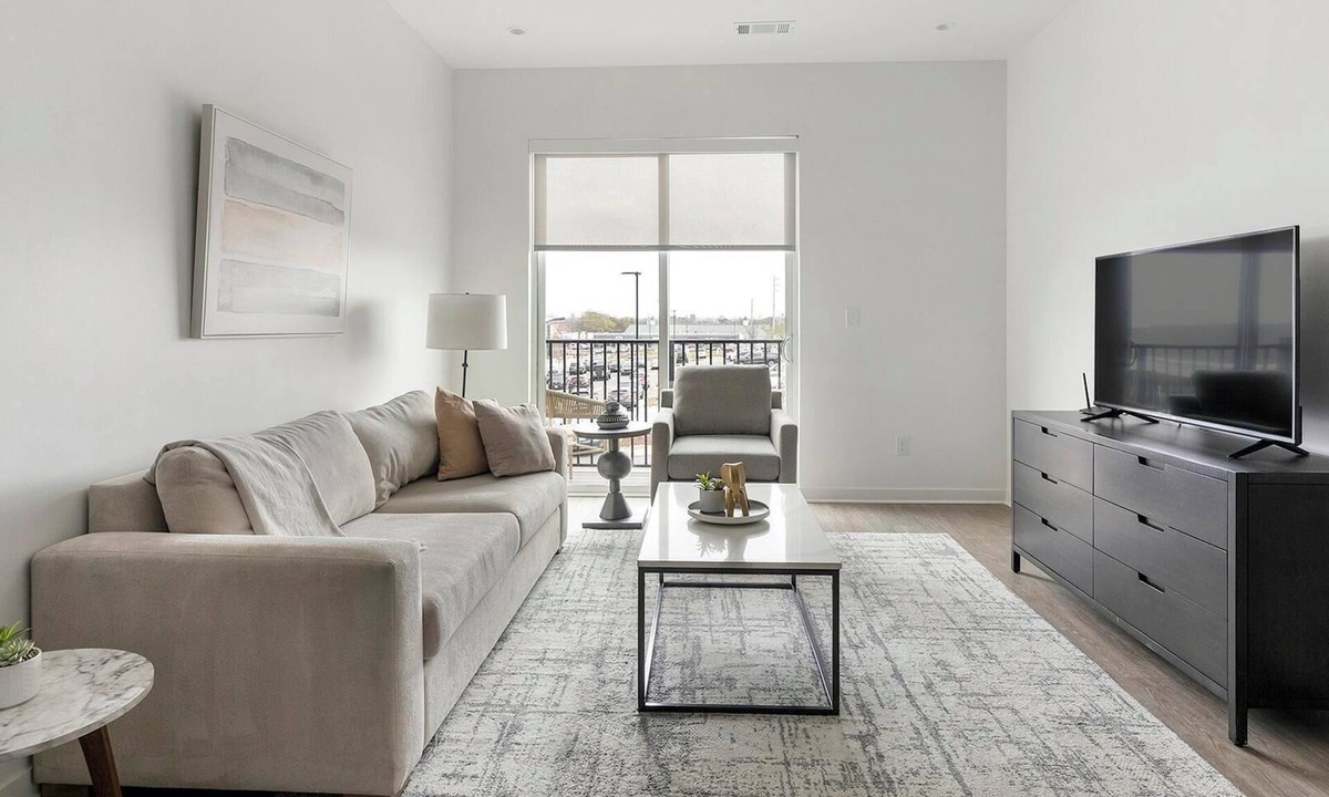 Donelson Apartment | Landing | Amazing 1BD, Gym, Clubhouse