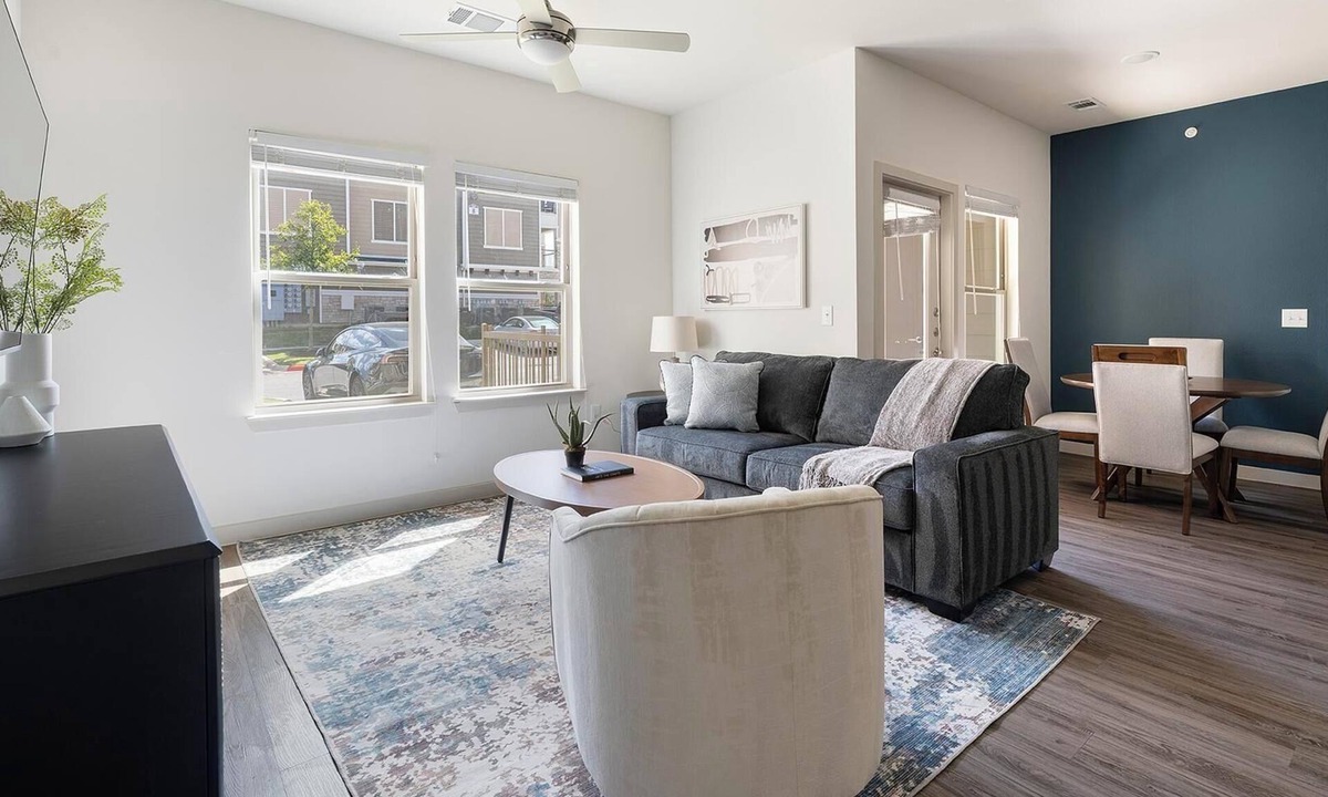 Buda Apartment | Landing | Amazing 1BD, Gym, Game Room