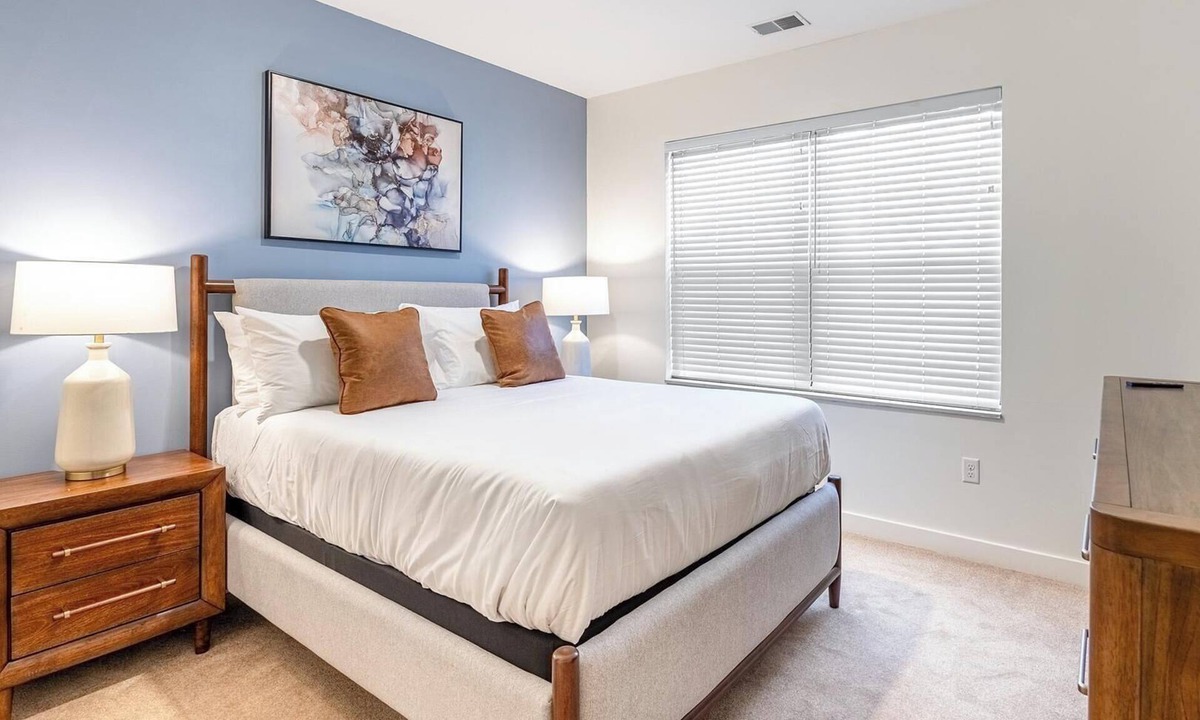 Albany Apartment | Landing | Amazing 1BD, Gym