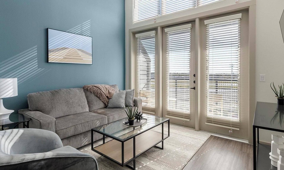 Anna Apartment | Landing | Amazing 1BD, Gym, Yoga Studio