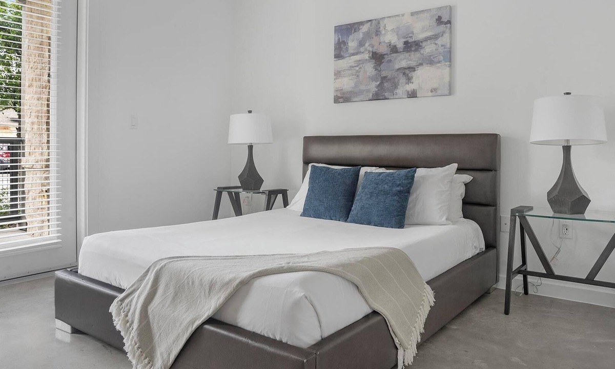 Austin Apartment | Landing | Amazing 1BD, Pool, Clubhouse