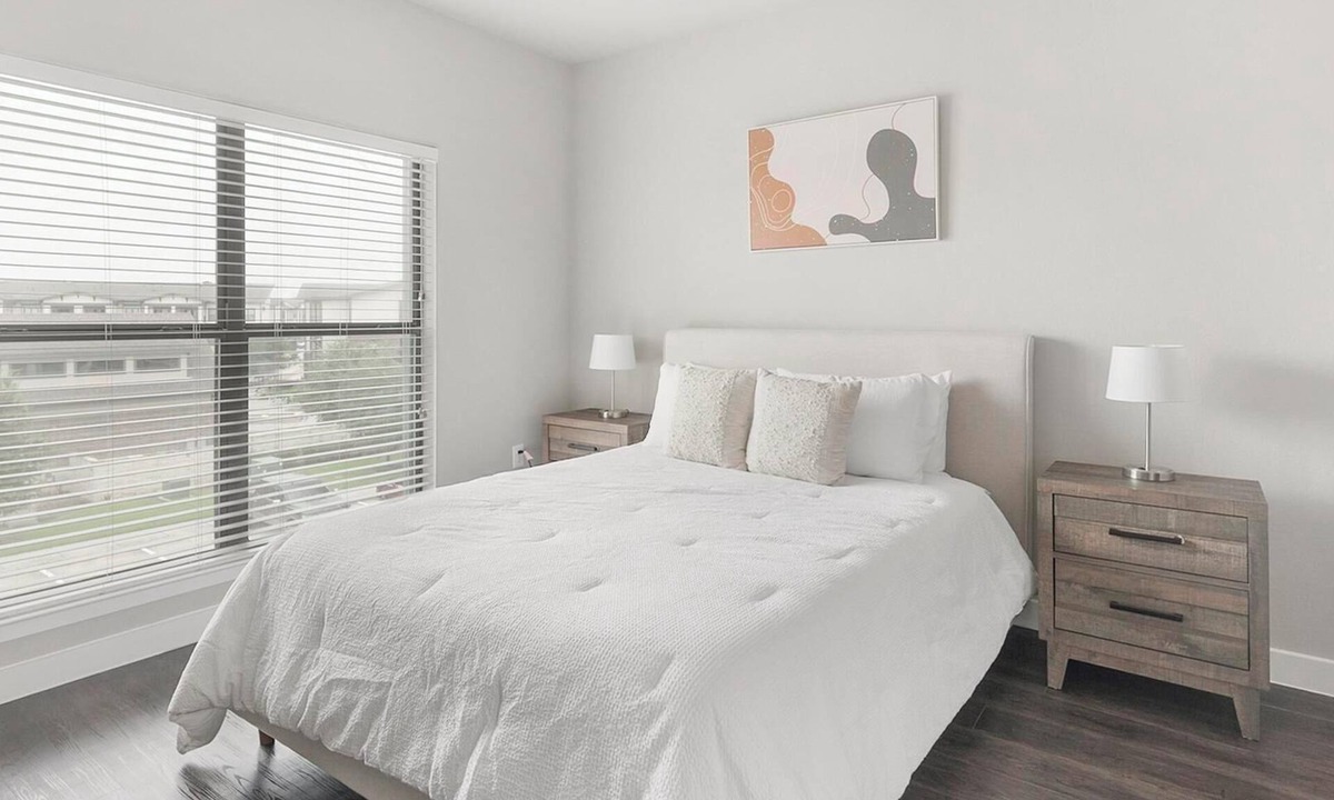 Katy Apartment | Landing | Amazing 1BD, Pool, Courtyard