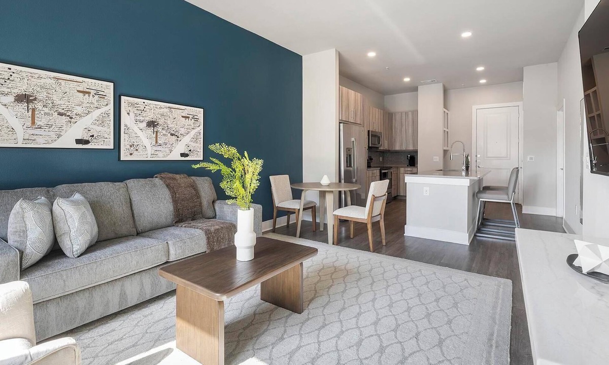 Montopolis Apartment | Landing | Amazing 1BD, Pool, Courtyard