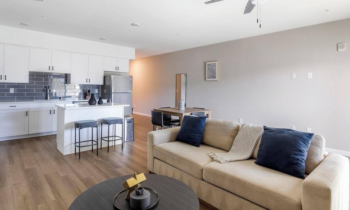 Townsite Apartment | Landing | Amazing 1BD, Rooftop Lounge, Pool