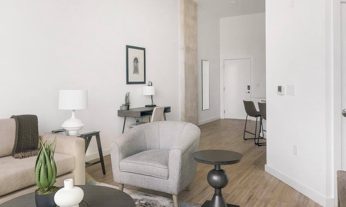 Chapel Hill Apartment | Landing | Amazing 1BD, Courtyard, Gym