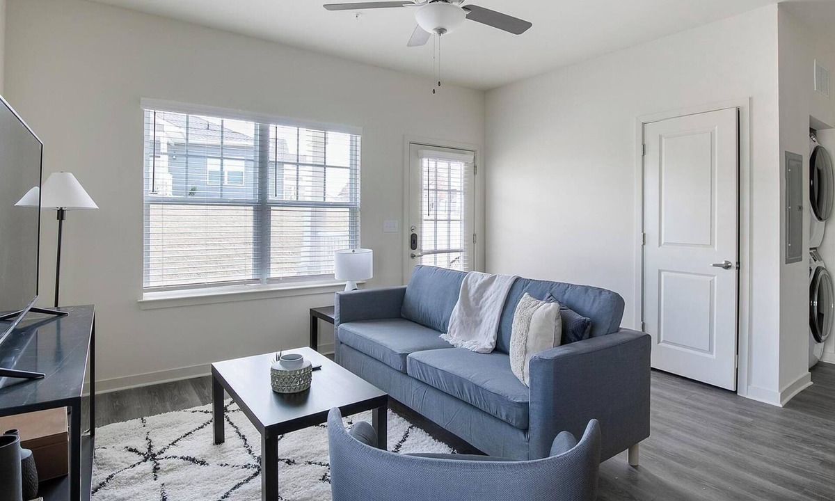 Fort Worth Apartment | Landing | Amazing 1BD in North Fort Worth