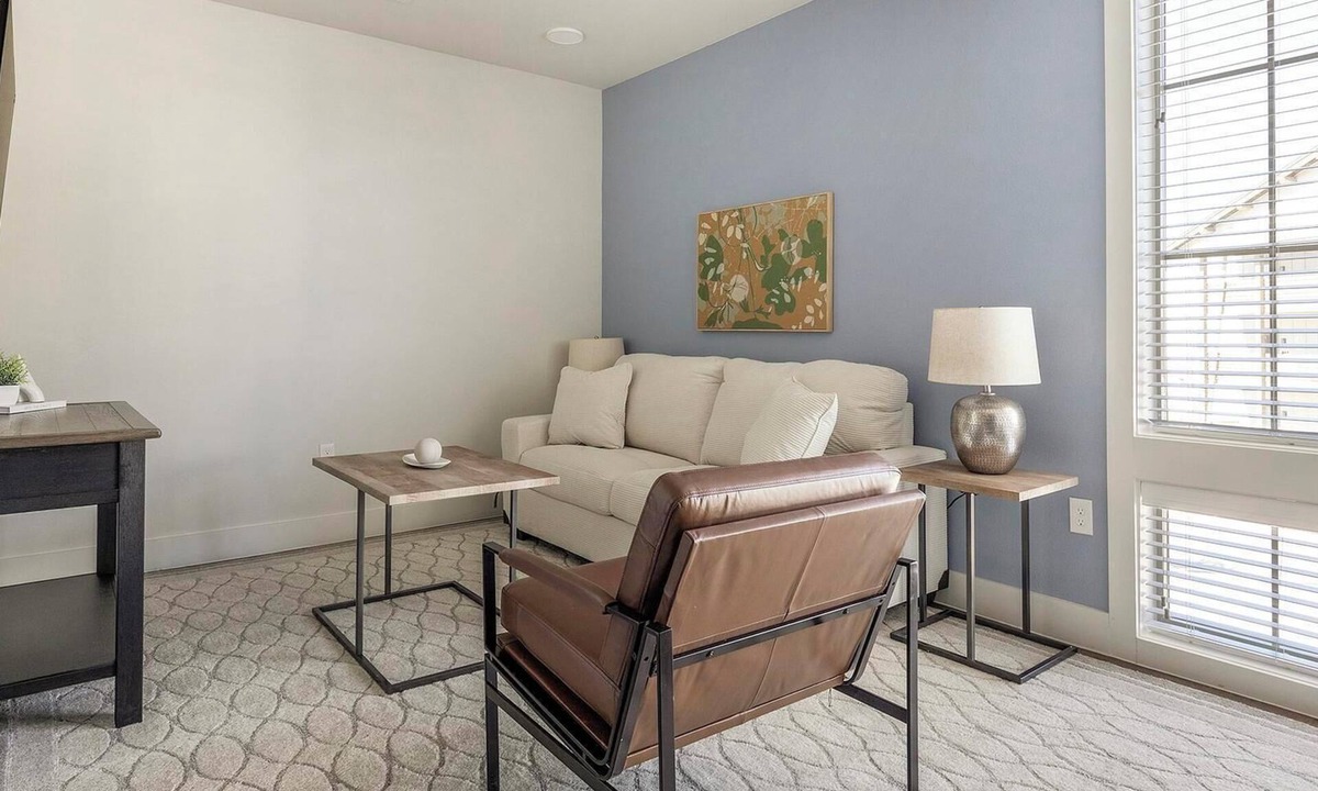 Stone Oak Apartment | Landing | Amazing 1BD, Gym, Clubhouse