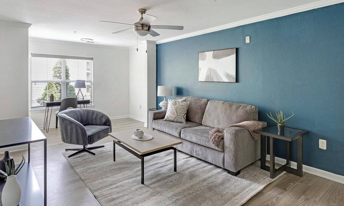 Murfreesboro Apartment | Landing | Amazing 2BD, Clubhouse, Courtyard