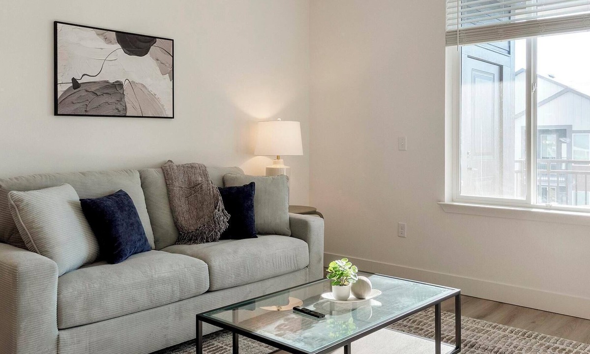 Firestone Apartment | Landing | Amazing 2BD, Clubhouse, Gym