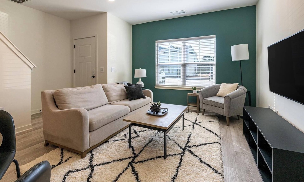 Wilmington Apartment | Landing | Amazing 2BD, Clubhouse, Gym