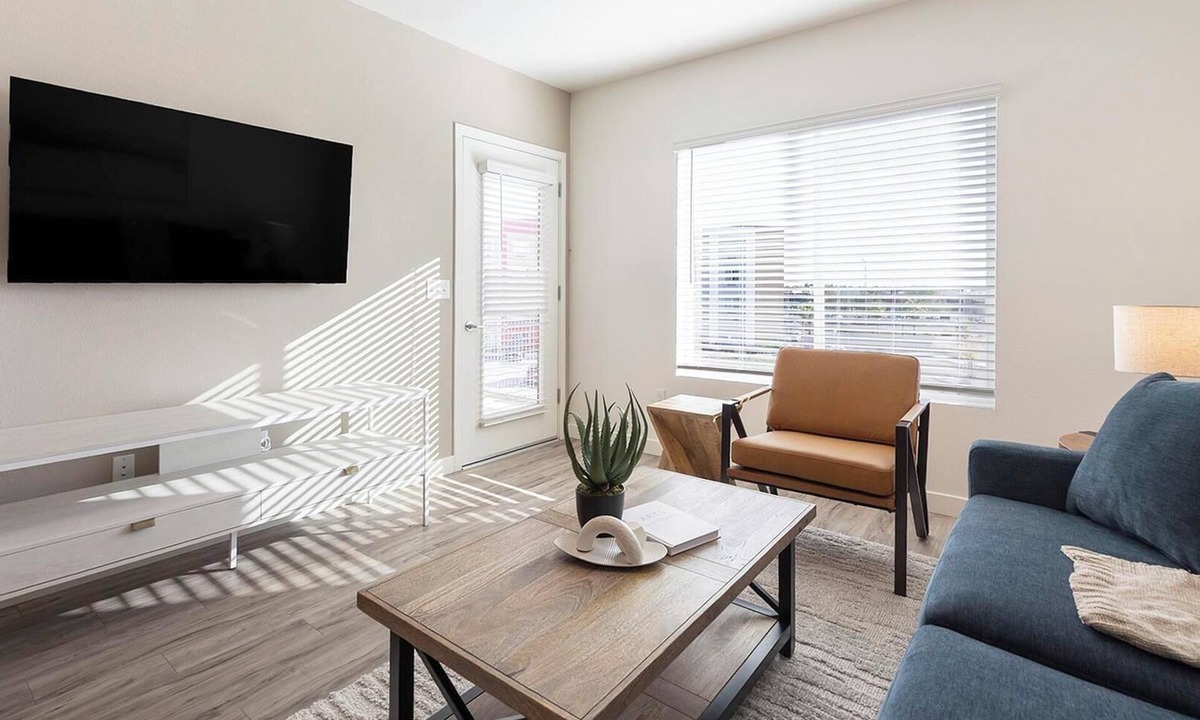 East Mesa Apartment | Landing | Amazing 2BD, Clubhouse, Gym