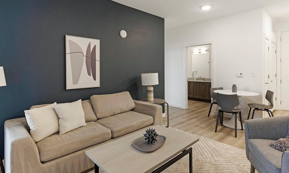 Garland Apartment | Landing | Amazing 2BD, Gym, Clubhouse