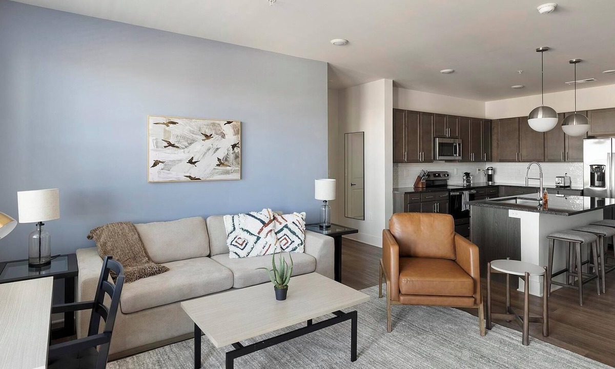Madison Apartment | Landing | Amazing 2BD, Gym, Pool