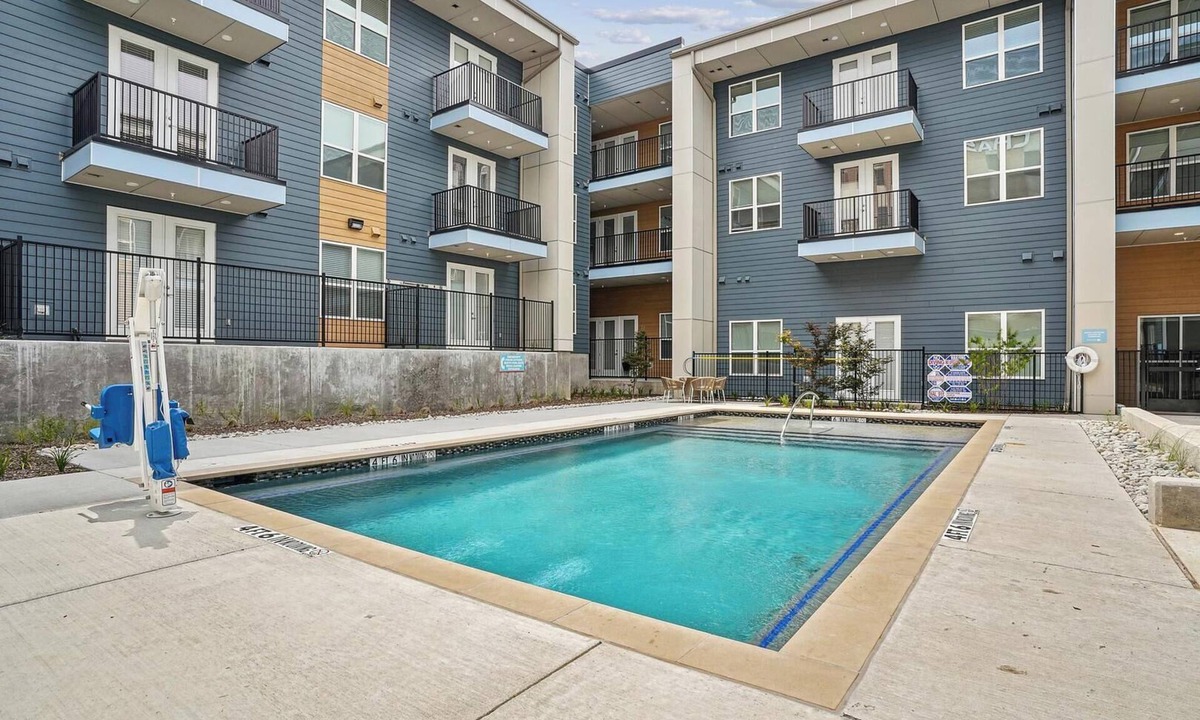 Garland Apartment | Landing | Amazing 2BD, Pool, Gym
