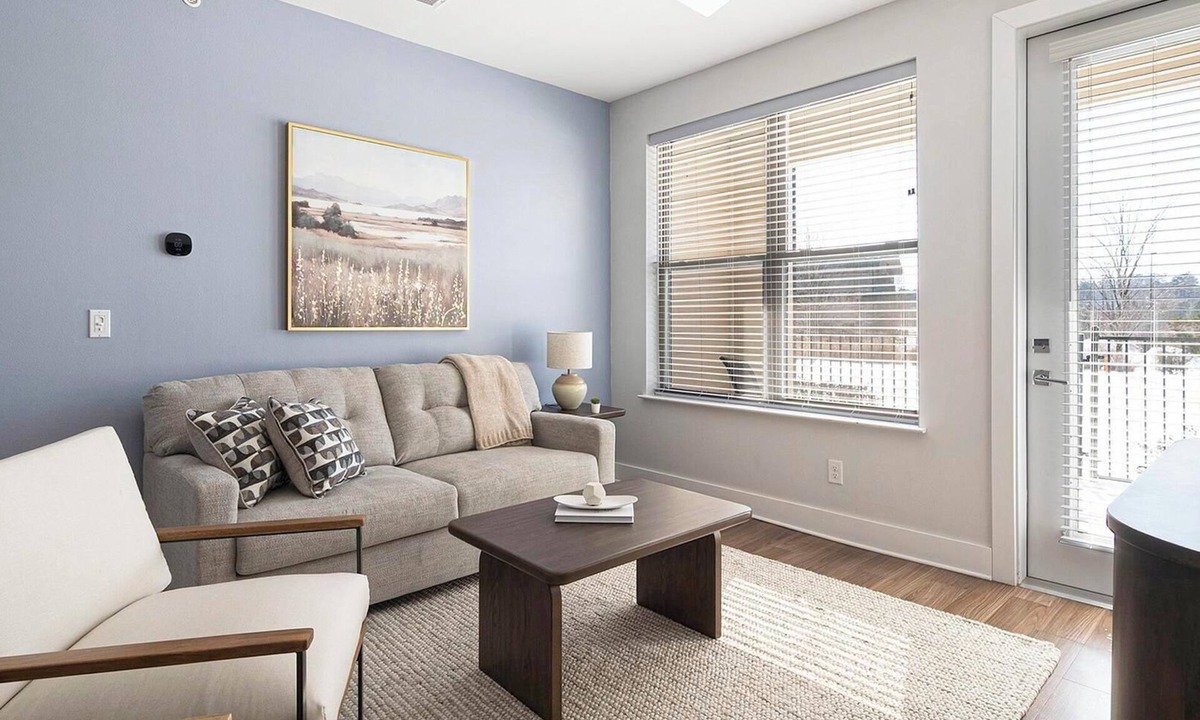 Ferndale Apartment | Landing | Amazing 2BD, Pool, Clubhouse