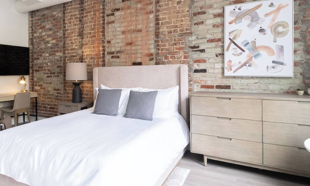 Five Points South Apartment | Landing | Amazing Studio in Five Points South