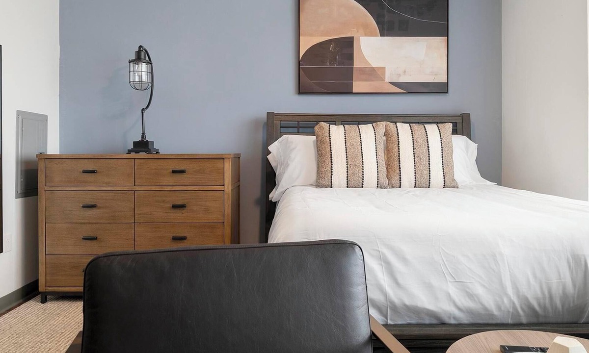 Five Points South Apartment | Landing | Amazing Studio, Pool, Gym
