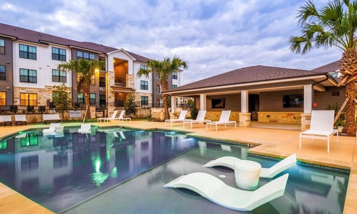 Pflugerville Apartment | Landing Apartments Pflugerville