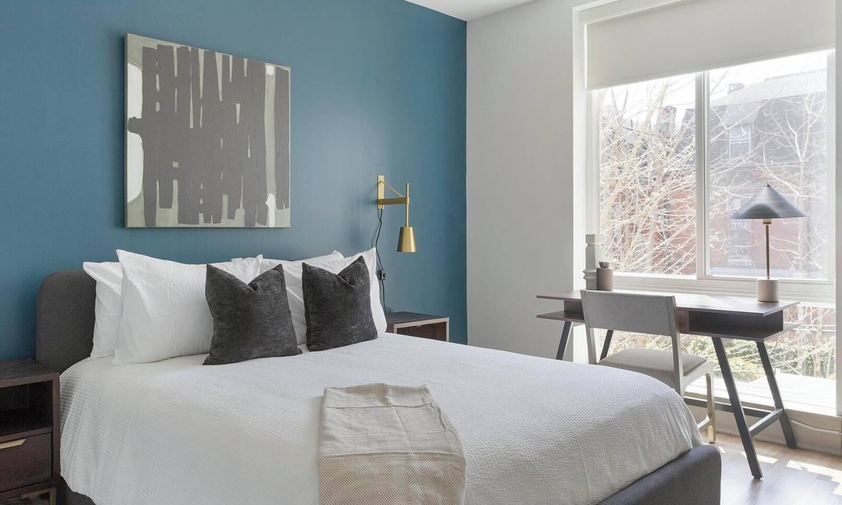 University City Apartment | Landing at Commons on Ludlow - Studio in Univer.