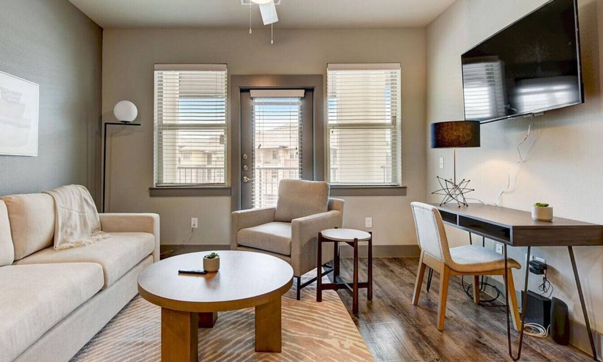 Denton Apartment | Landing at Discovery Park - 1 Bedroom in Downtown Denton