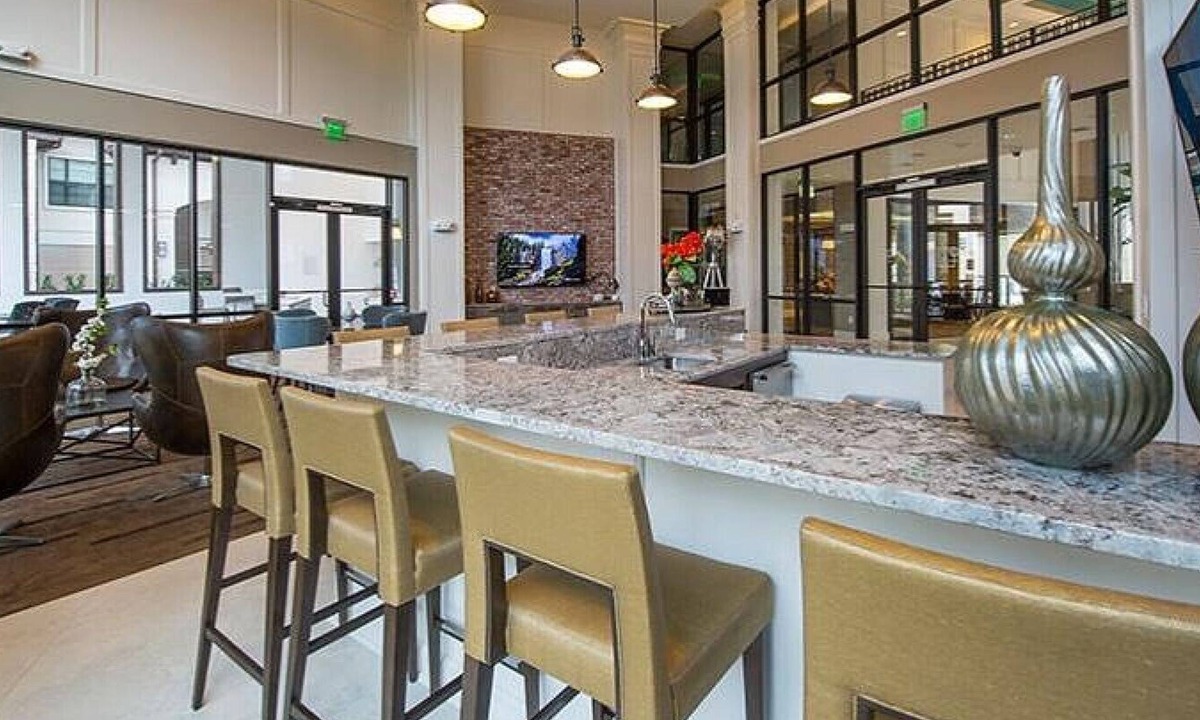 Memorial Apartment | Landing at Domain Memorial - 3 Bedrooms in Memorial
