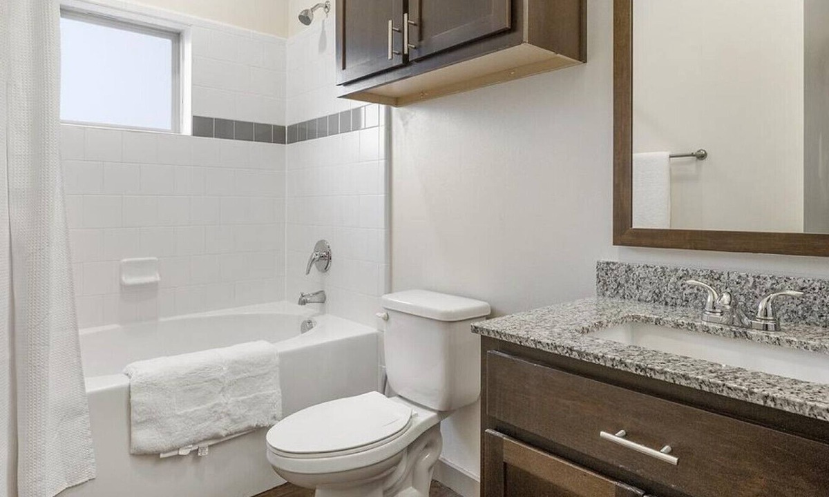 Georgetown Apartment | Landing at Madison at Westinghouse - 2 Bedrooms in Downtown Georgetown