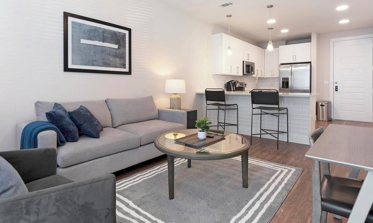 Wetmore Apartment | Landing | Beautiful 1BD, Pool, Gym