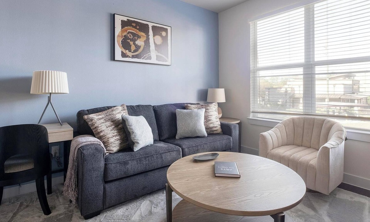 Barker Apartment | Landing | Beautiful 1BD, Courtyard, Gym