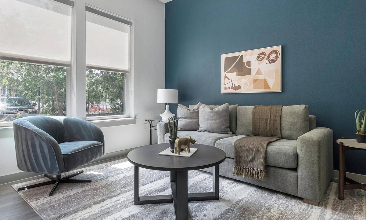 MLK Apartment | Landing | Beautiful 1BD, Courtyard, Game Room