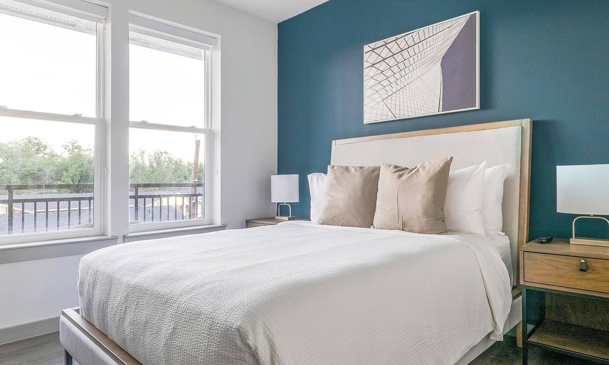 MLK Apartment | Landing | Beautiful 1BD, Pool, Rooftop Lounge