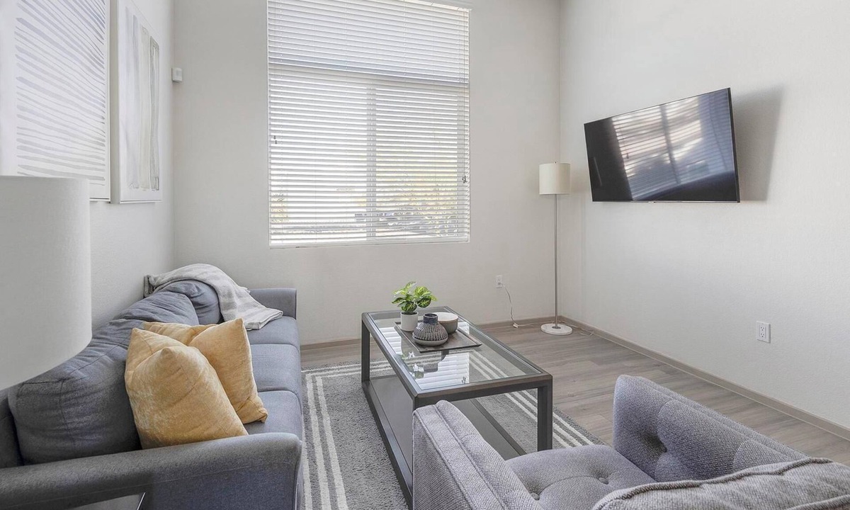 Arrowhead Ranch Apartment | Landing | Beautiful 1BD, Gym